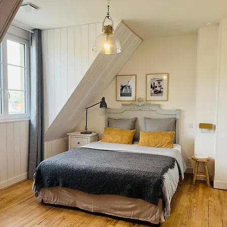 Cosy Bord De