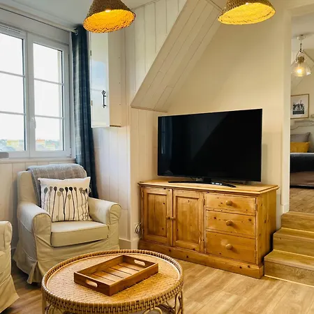 Apartment Cosy Bord De Port-en-Bessin-Huppain